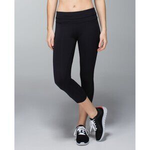 Lululemon Inspire Crop II Luxtreme Black Size 6 Running Crop Leggings W6830S